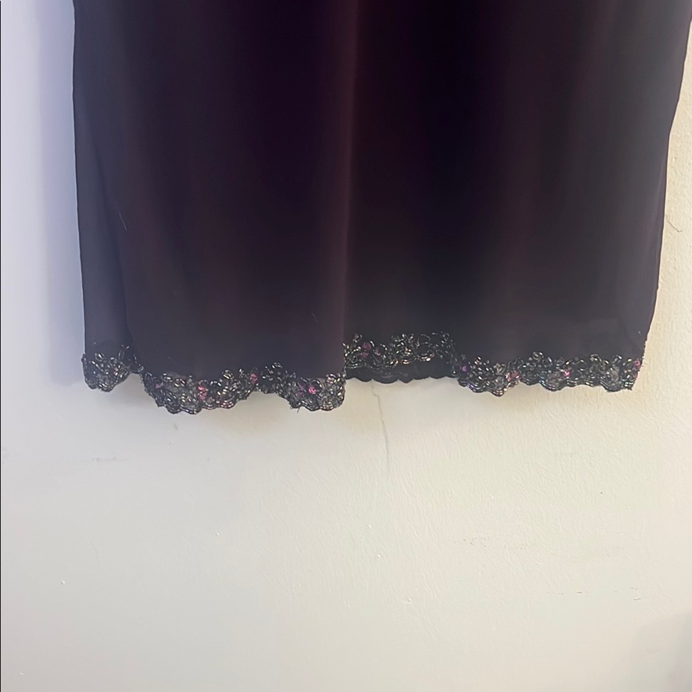 J KARA - Elegant purple chiffon and Sequin Embellishments size 8 - Picture 5 of 9